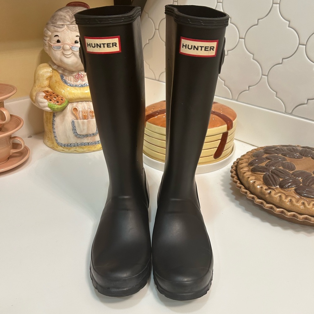 Hunter Boots Black Sz 5 Tall